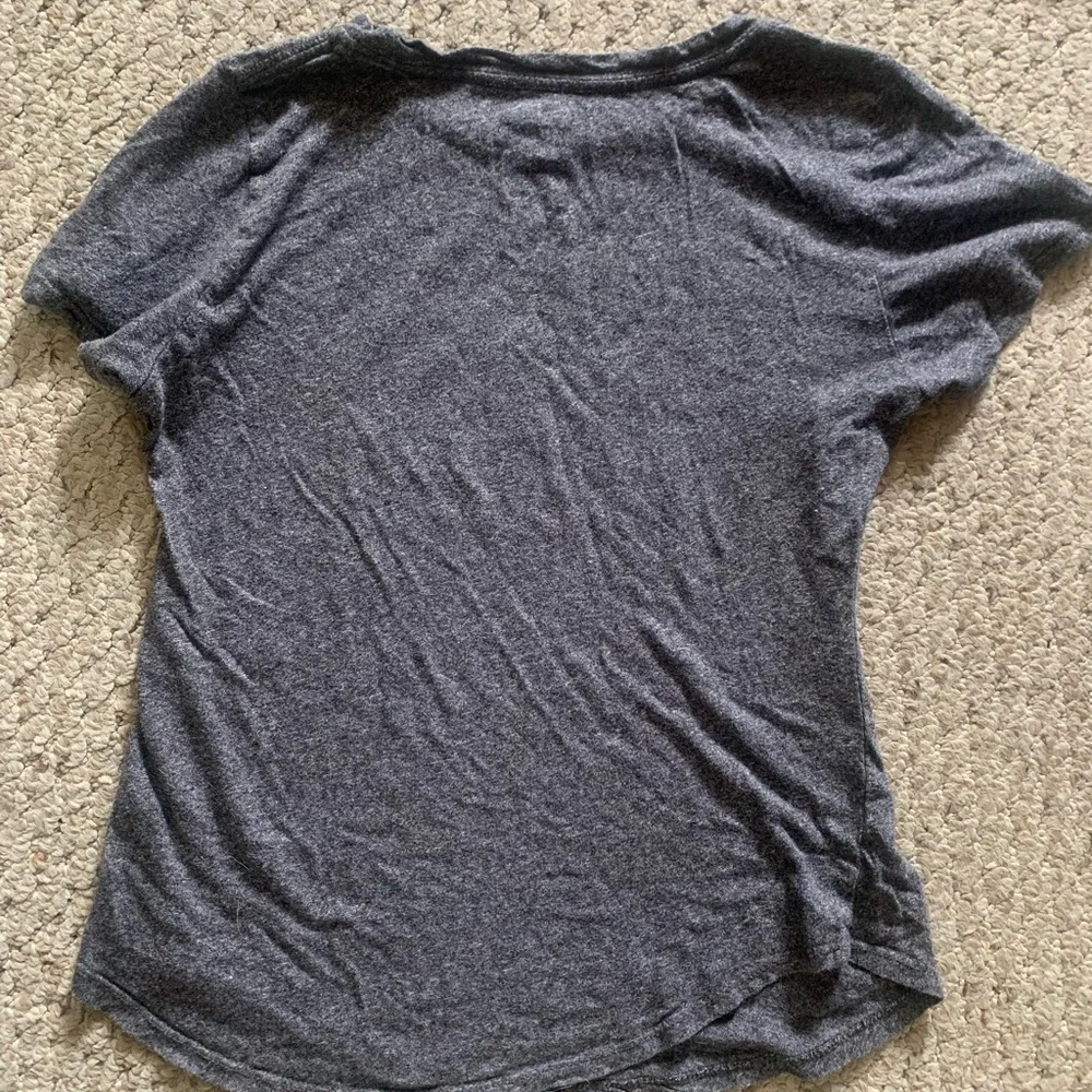 BUNDLE: Graphic Tees - Picture 11 of 11